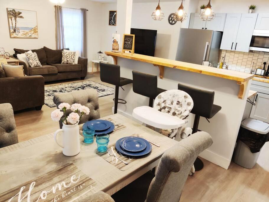 Venice Beach Within 5 Min Drive, Near The Tennis Courts And Park, Sleeps 5 Nokomis Bagian luar foto