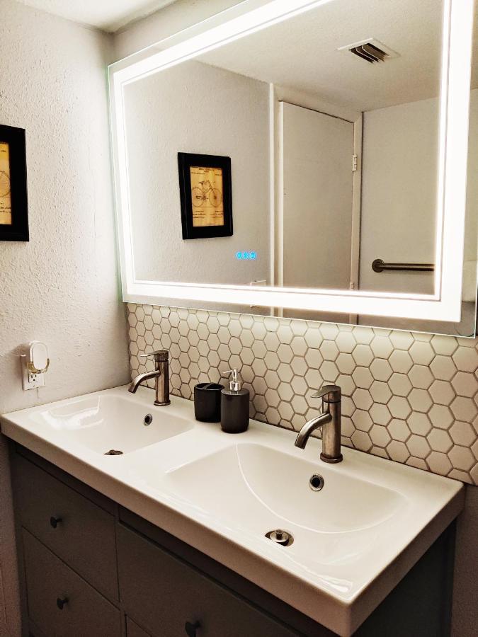 Venice Beach Within 5 Min Drive, Near The Tennis Courts And Park, Sleeps 5 Nokomis Bagian luar foto